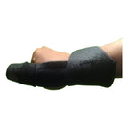 Soporte inmovilizador de pulgar negro visto de lado, pulgar apuntando hacia abajo